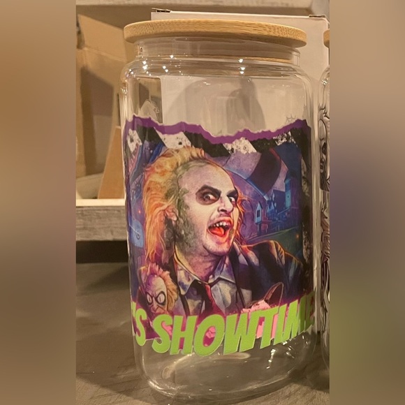 Beetle juice glass cup with bamboo lid - Picture 1 of 2